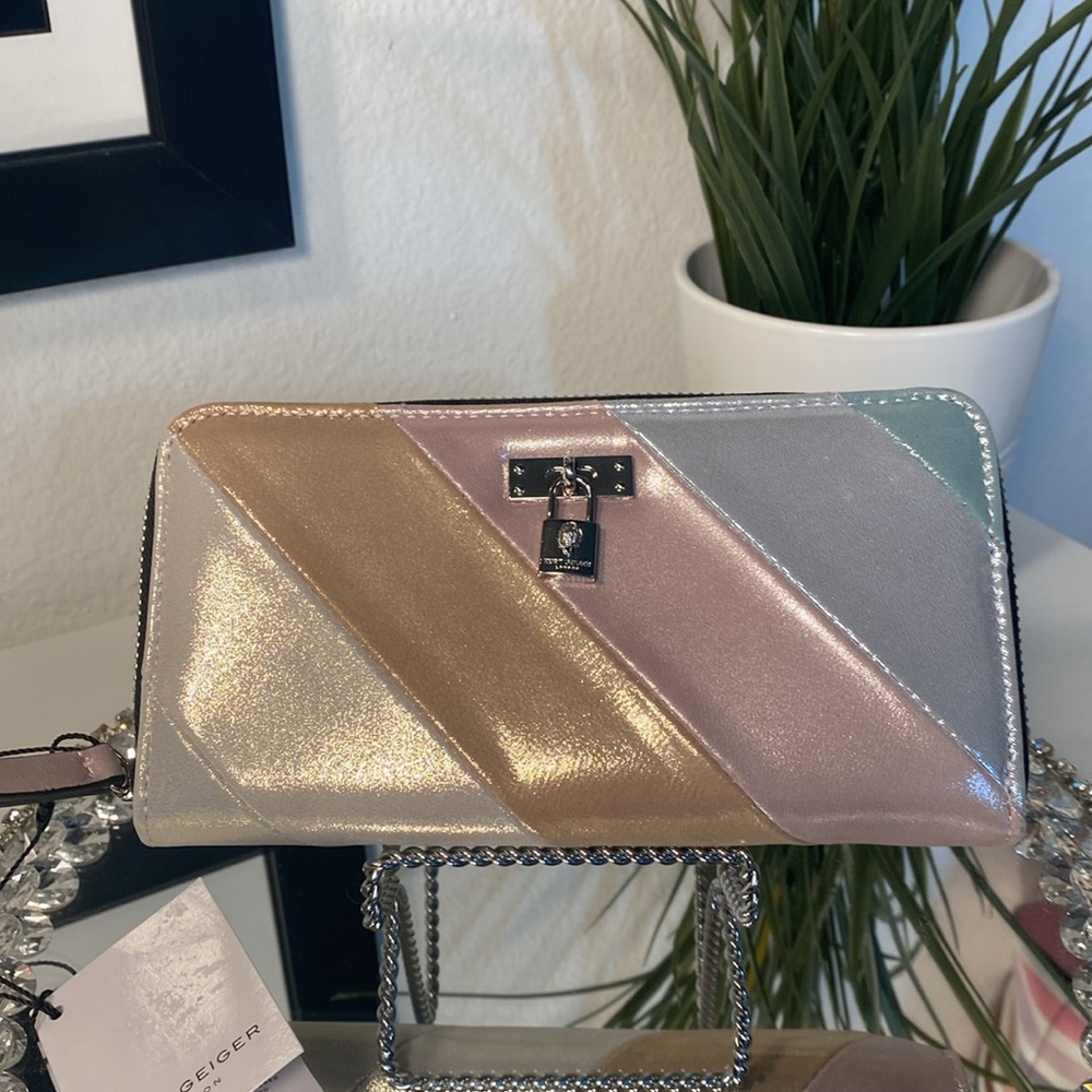 NWT Kurt Geiger Metallic Suede Leather Stripe Brixton Lock Zip Wallet - Picture 6 of 12